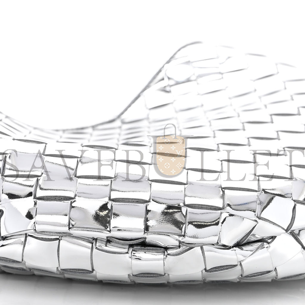 bo*te*ga Ve*ne*ta mirror laminated nappa intrecciato sardine bag silver (33*24*3cm)